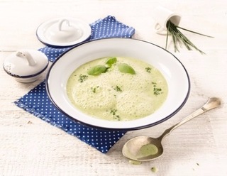 Rezept-fuer-rahmsuppe-von-basilikum-und-schnittlauch-img-28586